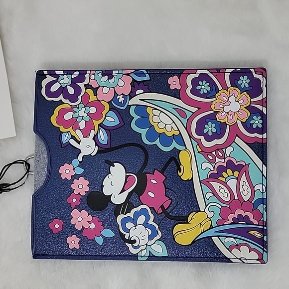 Vera Bradley Disney Sensational Six Paisley Pattern RFID Passport Wallet - Picture 2 of 5